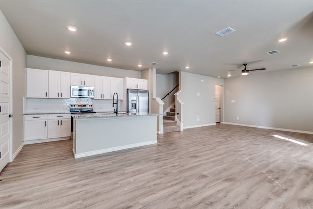 613 Vine Street 106, Argyle, TX 76226