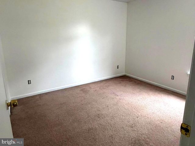 14 WOOD THRUSH AVE, Sicklerville, NJ 08081