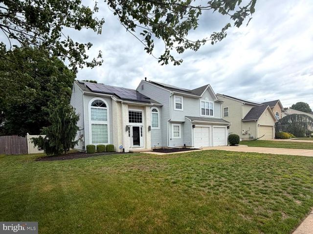14 WOOD THRUSH AVE, Sicklerville, NJ 08081