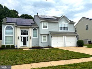 14 WOOD THRUSH AVE, Sicklerville, NJ 08081