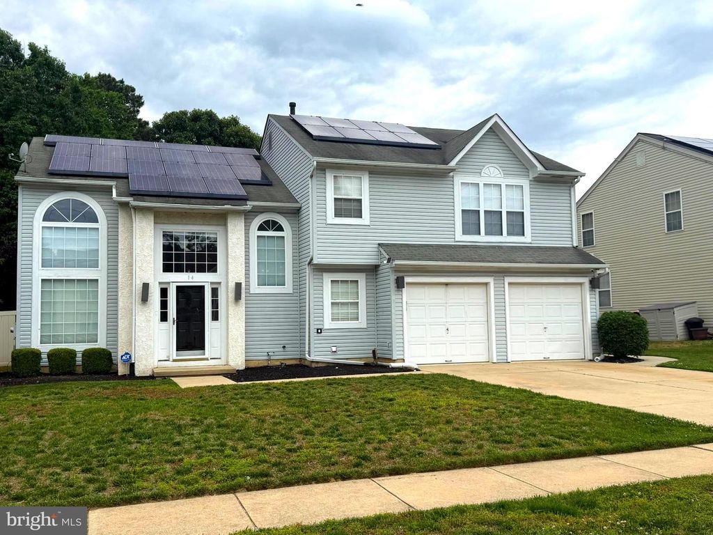 14 WOOD THRUSH AVE, Sicklerville, NJ 08081