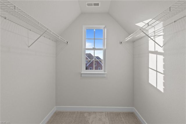 1920 Lancing Crest LN, Chesapeake, VA 23323