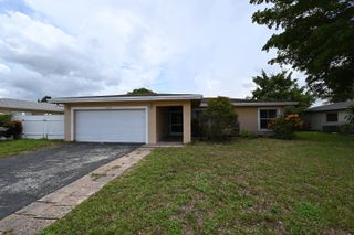 8208 NW 75TH Avenue, Tamarac, FL 33321