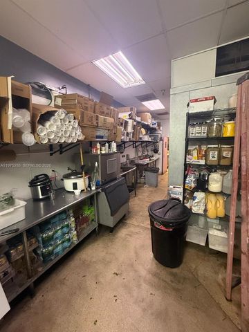 Confidential NW 67th Ave, Hialeah, FL 33015