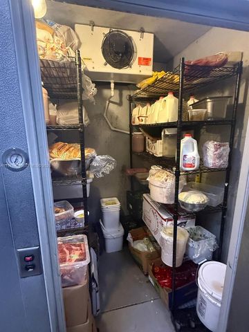 Confidential NW 67th Ave, Hialeah, FL 33015