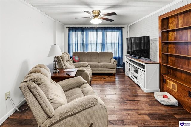 4820 Fort Avenue, Vine Grove, KY 40175