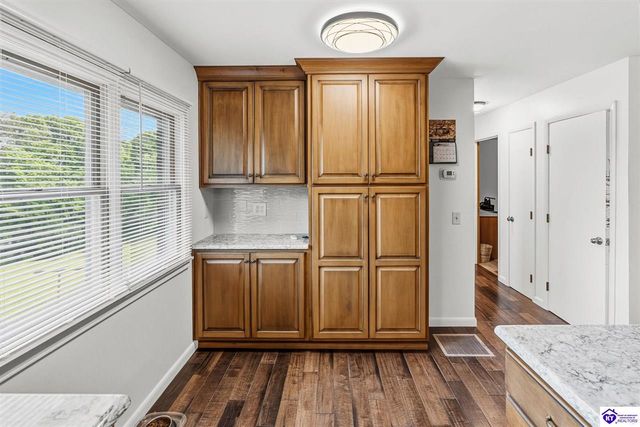 4820 Fort Avenue, Vine Grove, KY 40175