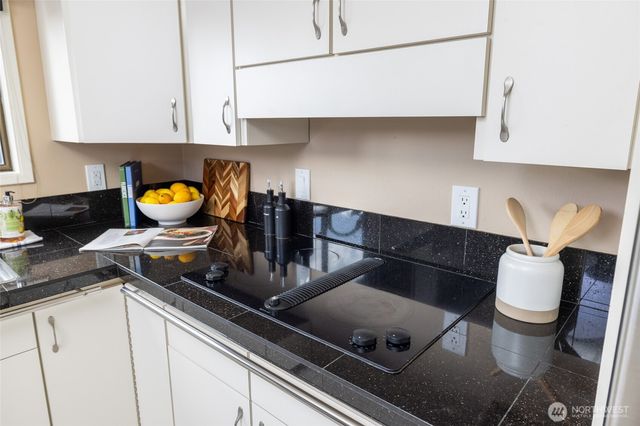 159 Swinomish Dr., La Conner, WA 98257