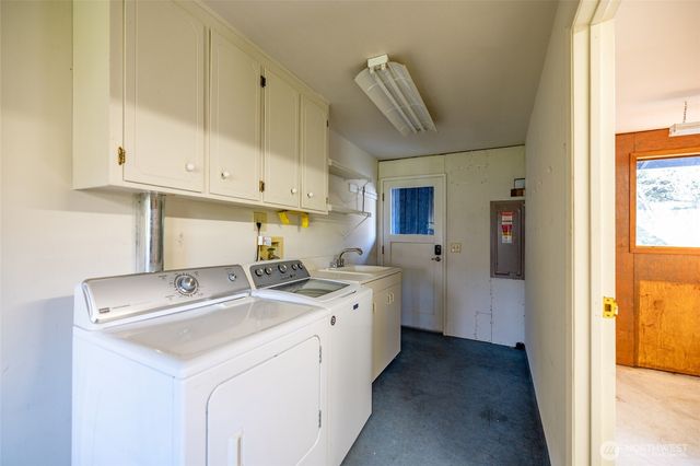 159 Swinomish Dr., La Conner, WA 98257