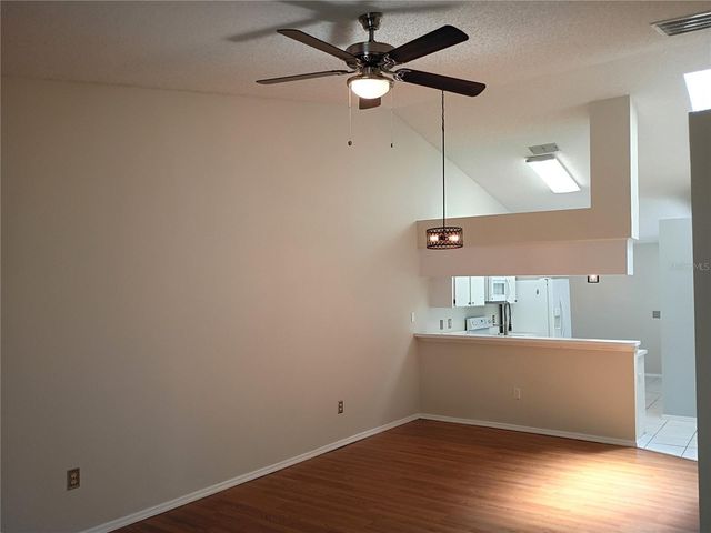 39650 US HIGHWAY 19 N 631, Tarpon Springs, FL 34689