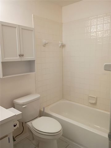 39650 US HIGHWAY 19 N 631, Tarpon Springs, FL 34689