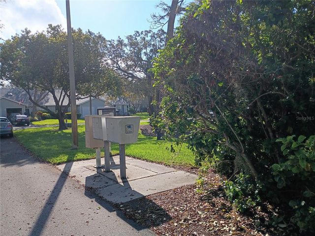 39650 US HIGHWAY 19 N 631, Tarpon Springs, FL 34689