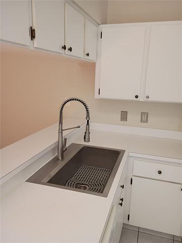 39650 US HIGHWAY 19 N 631, Tarpon Springs, FL 34689