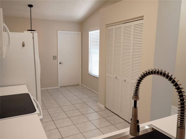 39650 US HIGHWAY 19 N 631, Tarpon Springs, FL 34689