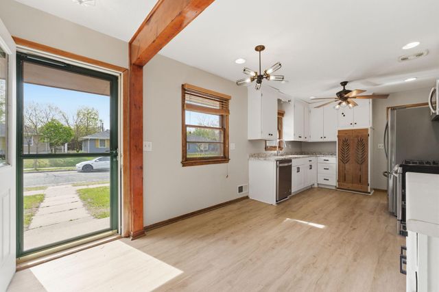 6048 Dupont Avenue S, Minneapolis, MN 55419