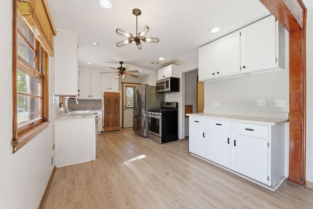 6048 Dupont Avenue S, Minneapolis, MN 55419