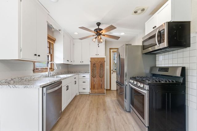 6048 Dupont Avenue S, Minneapolis, MN 55419