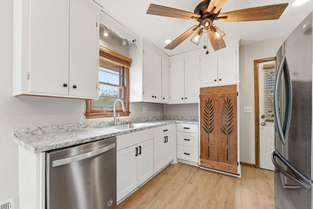 6048 Dupont Avenue S, Minneapolis, MN 55419