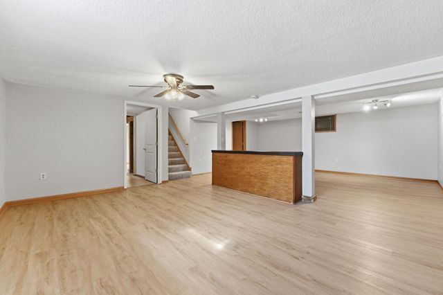 6048 Dupont Avenue S, Minneapolis, MN 55419