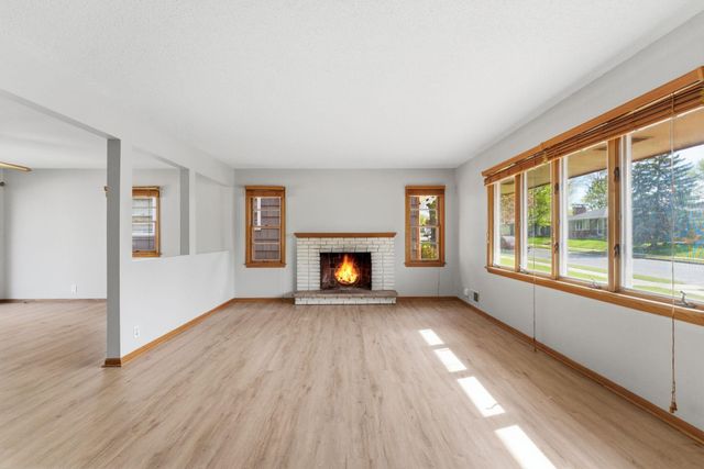 6048 Dupont Avenue S, Minneapolis, MN 55419