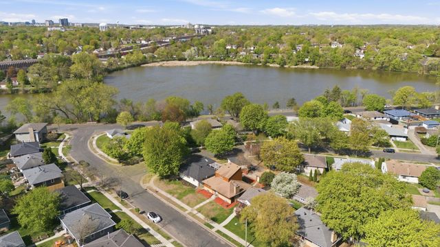 6048 Dupont Avenue S, Minneapolis, MN 55419
