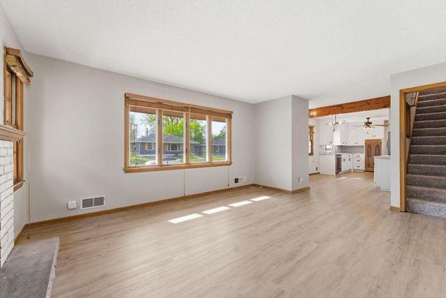 6048 Dupont Avenue S, Minneapolis, MN 55419