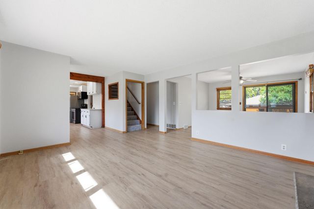 6048 Dupont Avenue S, Minneapolis, MN 55419
