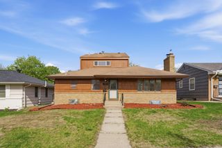 6048 Dupont Avenue S, Minneapolis, MN 55419