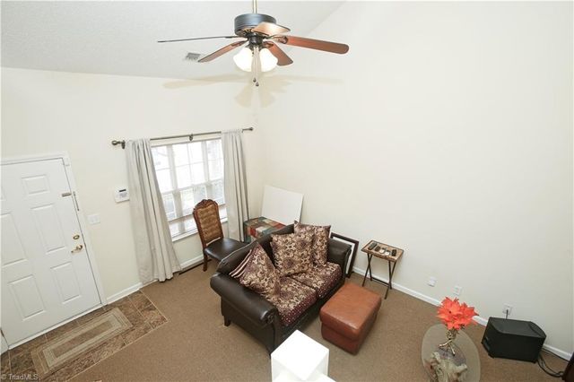 25 Tannenbaum Circle, Greensboro, NC 27410