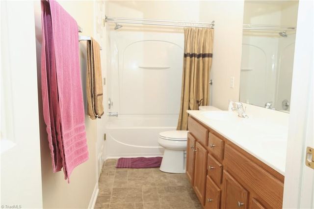 25 Tannenbaum Circle, Greensboro, NC 27410