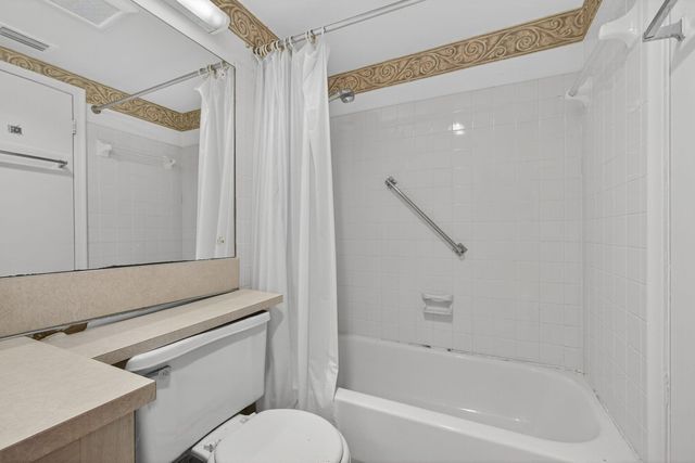 159 Easthampton G, West Palm Beach, FL 33417