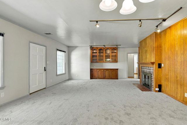 822 Salisbury Road, La Canada Flintridge, CA 91011