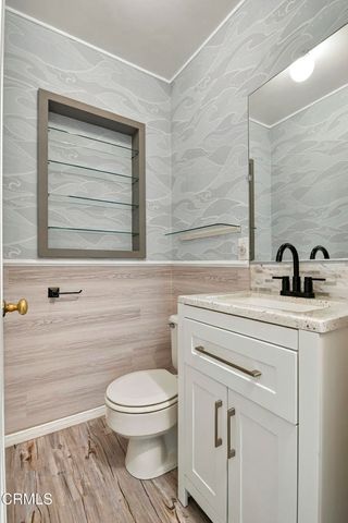 822 Salisbury Road, La Canada Flintridge, CA 91011