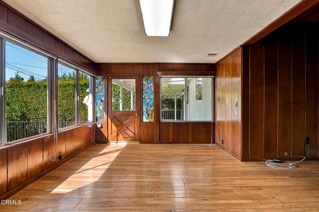 822 Salisbury Road, La Canada Flintridge, CA 91011
