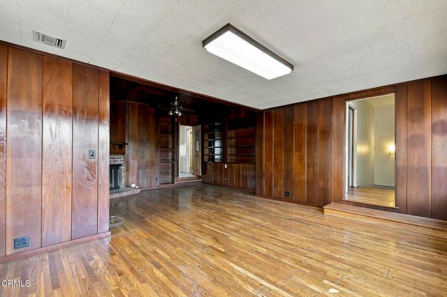 822 Salisbury Road, La Canada Flintridge, CA 91011