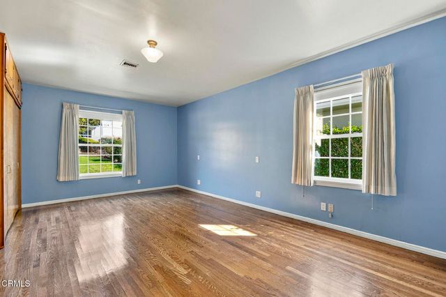822 Salisbury Road, La Canada Flintridge, CA 91011