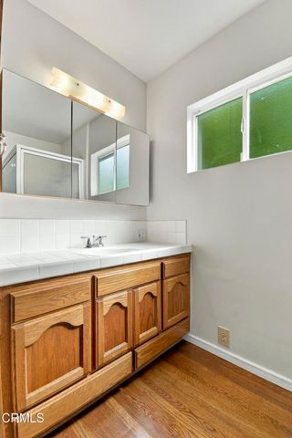 822 Salisbury Road, La Canada Flintridge, CA 91011