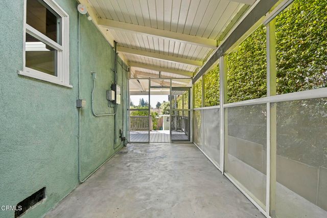 822 Salisbury Road, La Canada Flintridge, CA 91011