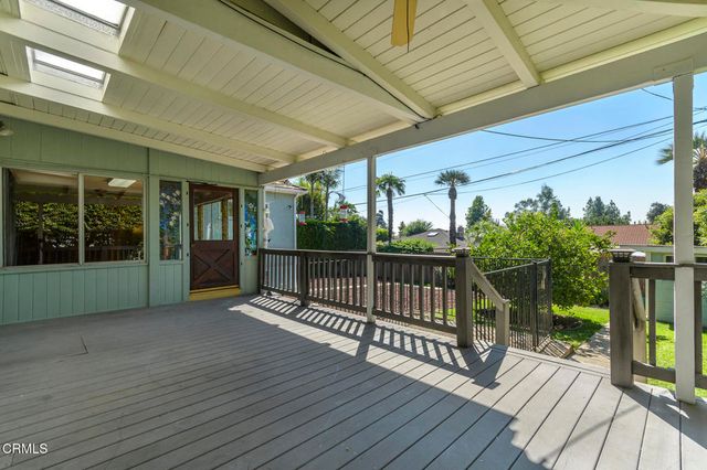822 Salisbury Road, La Canada Flintridge, CA 91011