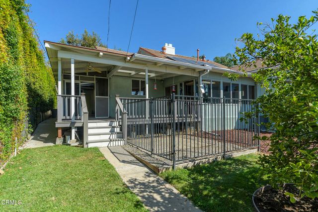 822 Salisbury Road, La Canada Flintridge, CA 91011