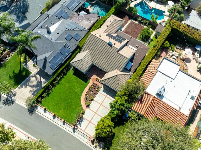 822 Salisbury Road, La Canada Flintridge, CA 91011