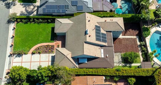 822 Salisbury Road, La Canada Flintridge, CA 91011