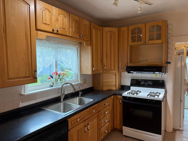 837 S 36th Street, South Bend, IN 46615