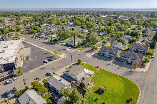 1004 11th St, Marysville, CA 95901