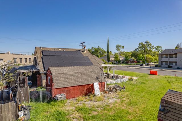 1004 11th St, Marysville, CA 95901