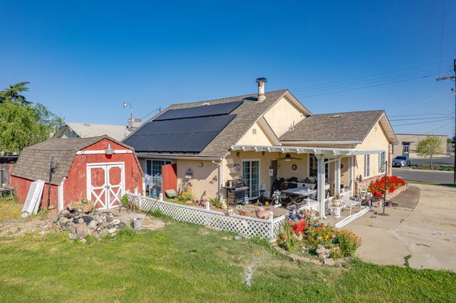 1004 11th St, Marysville, CA 95901