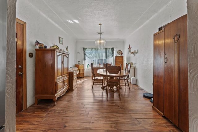 1004 11th St, Marysville, CA 95901