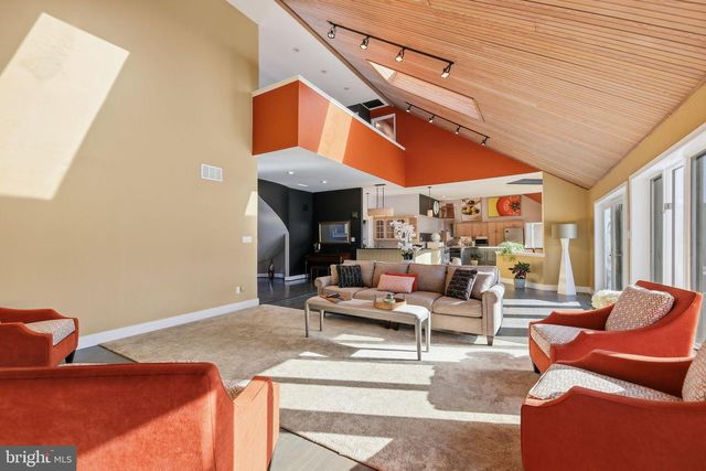 52 PHILLIPS RD, Hainesport, NJ 08036