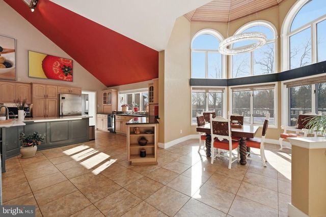 52 PHILLIPS RD, Hainesport, NJ 08036