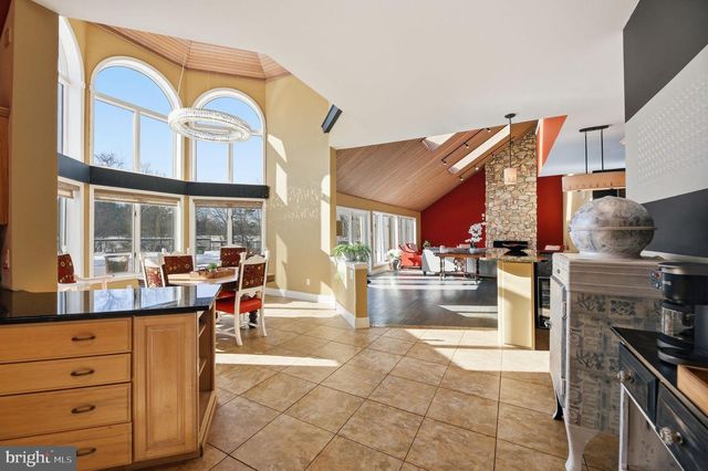 52 PHILLIPS RD, Hainesport, NJ 08036